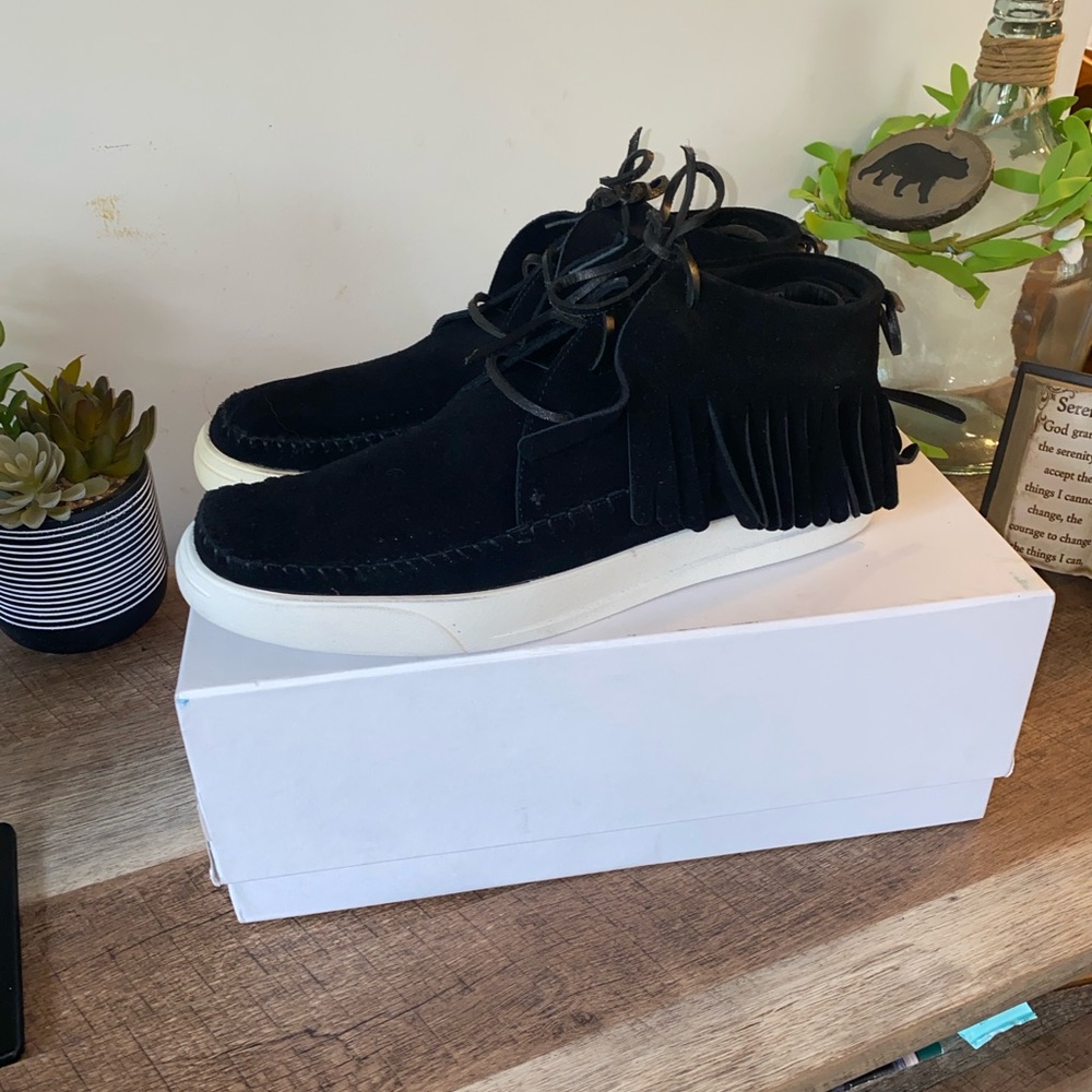 NWB!! Foundation Footwear Native Black High-Top Fringe Moccasin Sneakers Size 11 - Picture 9 of 14